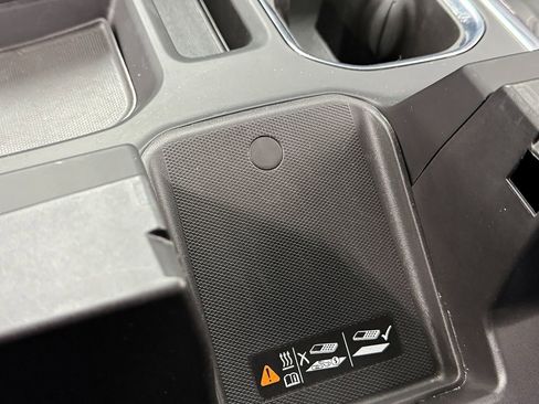 Used 2025 Chevrolet Silverado 1500 RST image 29