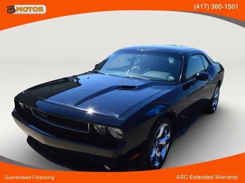Used 2014 Dodge Challenger SXT Plus RWD image 1