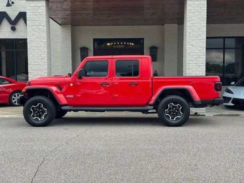 Used 2021 Jeep Gladiator Overland AWD/4WD image 7