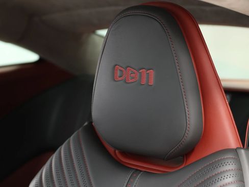 Used 2017 Aston Martin DB11 V12 RWD image 19