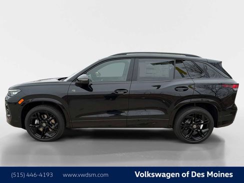 New 2026 Volkswagen Tiguan SE R-Line image 3
