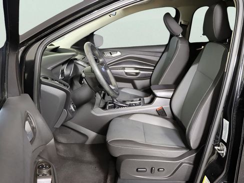 Used 2018 Ford Escape SE FWD image 17