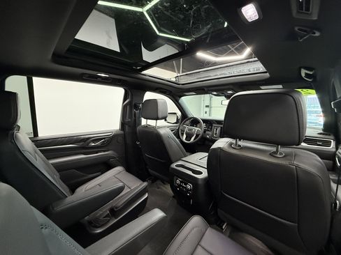 Used 2024 GMC Yukon XL Denali image 27