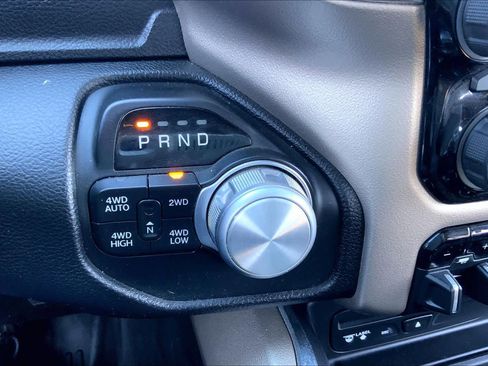 Used 2019 RAM 1500 Laramie image 30