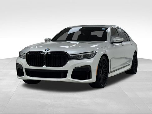 Used 2022 BMW 750i xDrive w/ Autobahn Package image 3