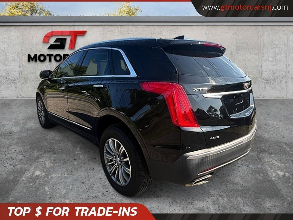 Used 2018 Cadillac XT5 Luxury w/ Driver Awareness Package AWD/4WD image 3