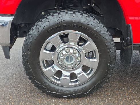 Used 2023 Ford F250 Lariat w/ Chrome Package AWD/4WD image 9