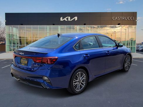 Used 2024 Kia Forte GT-Line w/ GT-Line Premium Package FWD image 4