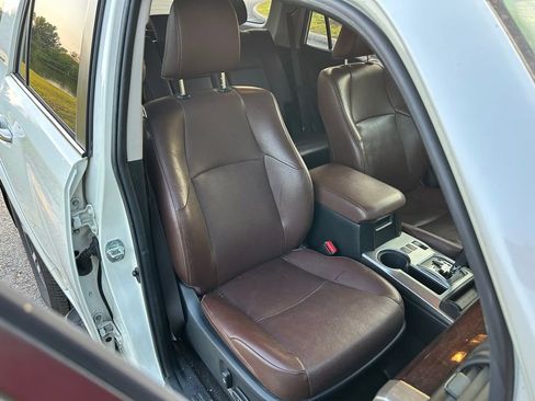 Used 2021 Toyota 4Runner Limited AWD/4WD image 15