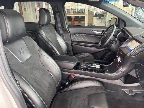 Used 2020 Ford Edge ST w/ Equipment Group 401A image 34