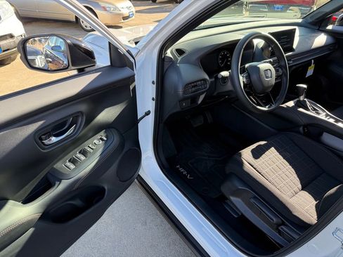 Certified 2026 Honda HR-V Sport image 14