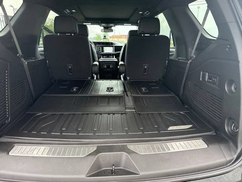 Used 2023 GMC Yukon Denali w/ LPO, Floor Liner Package AWD/4WD image 35