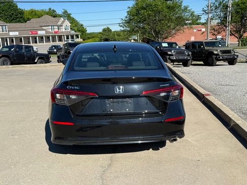 Used 2023 Honda Civic Sport image 7