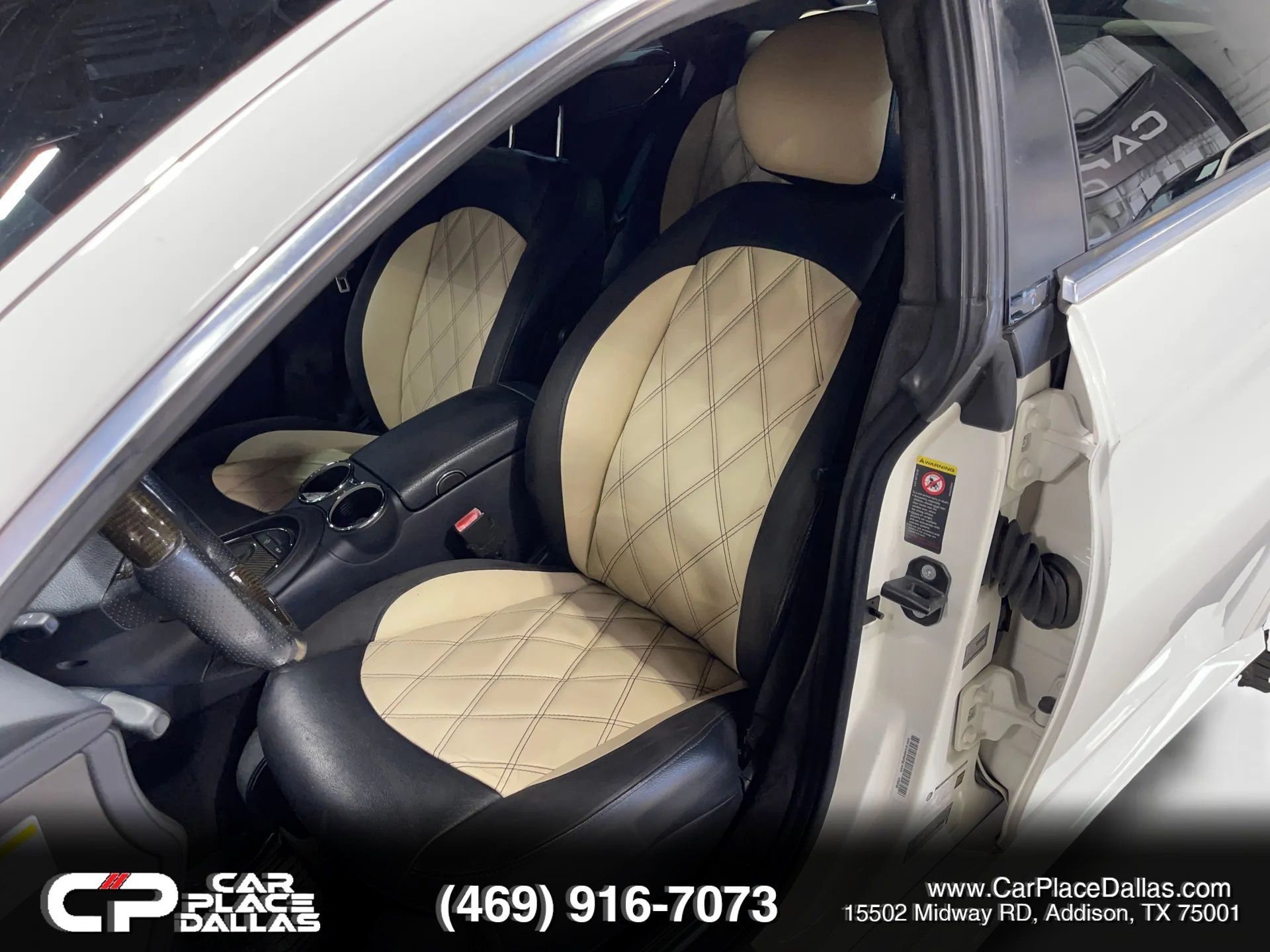 Used 2006 Mercedes-Benz CLS 500 w/ Entertainment Pkg image 18