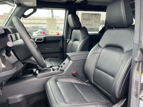 New 2026 Ford Bronco Badlands AWD/4WD image 13