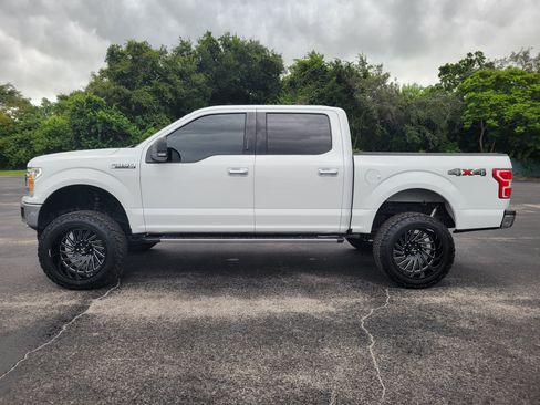 Used 2019 Ford F150 XLT w/ Equipment Group 302A Luxury AWD/4WD image 10