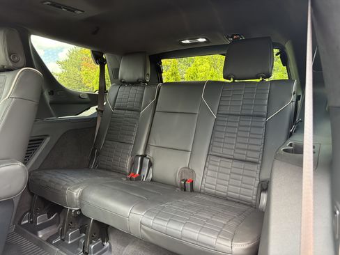 Used 2026 Cadillac Escalade V w/ LPO, ONYX Package AWD/4WD image 10