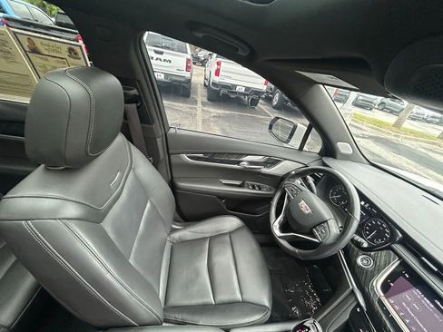 Used 2021 Cadillac XT6 Premium Luxury AWD/4WD image 26