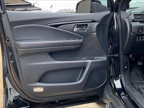 Used 2021 Honda Ridgeline Black Edition image 21