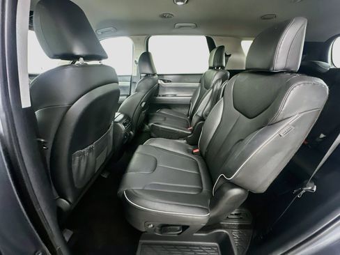 Used 2025 Hyundai Palisade SEL FWD image 29