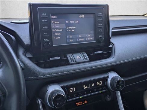 Used 2021 Toyota RAV4 XLE Premium FWD image 14