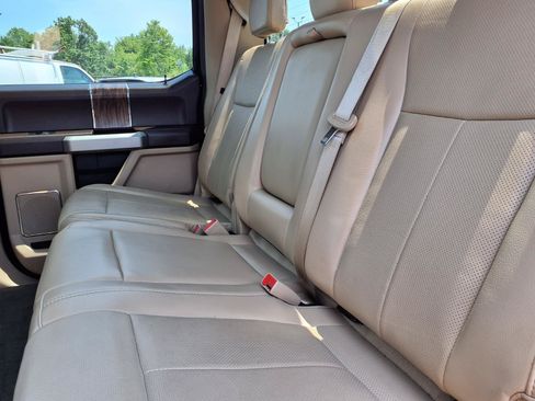 Used 2018 Ford F150 Lariat w/ Equipment Group 502A Luxury AWD/4WD image 6
