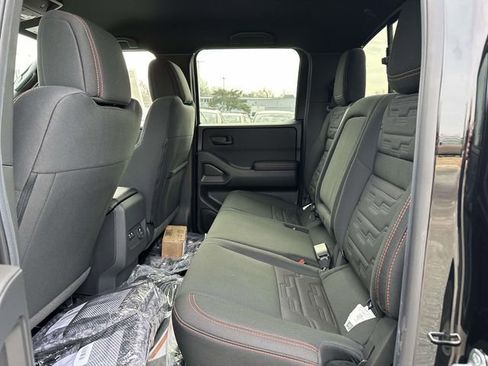 New 2026 Nissan Frontier PRO-4X w/ Pro-4x Convenience Package image 13
