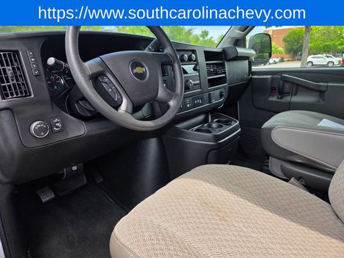 Used 2025 Chevrolet Express 3500 LT w/ LT Preferred Equipment Group RWD image 37
