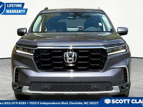 Used 2024 Honda Pilot Elite image 2