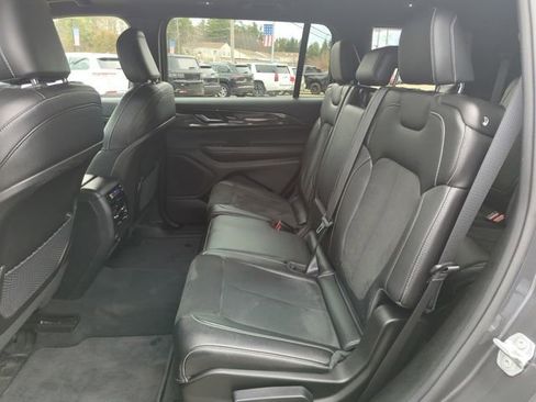 Used 2023 Jeep Grand Cherokee L Altitude image 29
