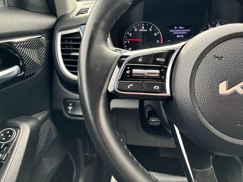 Used 2023 Kia Seltos S w/ Navigation Package image 22