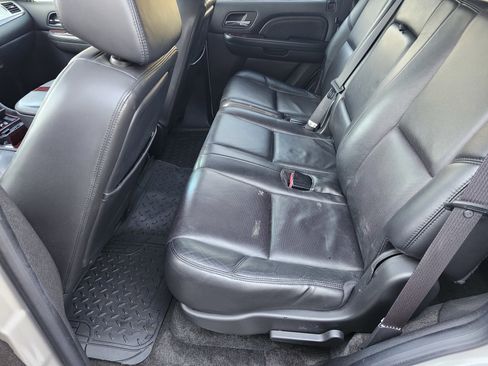 Used 2008 Cadillac Escalade AWD image 5