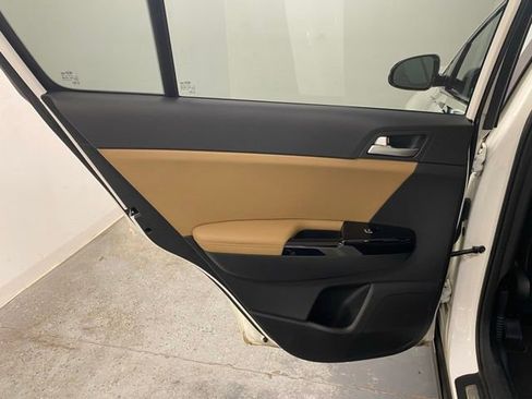 Used 2022 Kia Sportage SX image 23