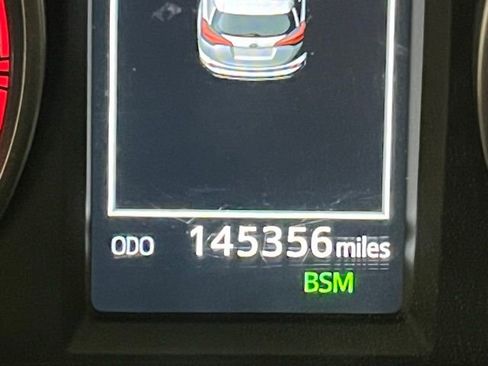 Used 2017 Toyota RAV4 XLE image 26