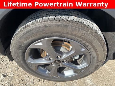 Used 2025 Ford Escape ST-Line image 24