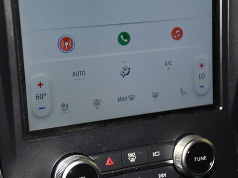 Used 2024 Ford Edge Titanium image 16