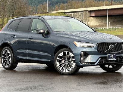 New 2026 Volvo XC60 B5 Plus w/ Protection Package Premier