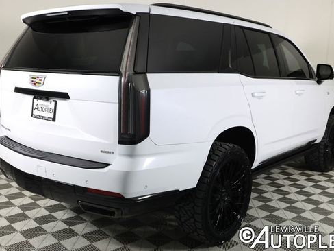 Used 2026 Cadillac Escalade Platinum Sport AWD/4WD image 5