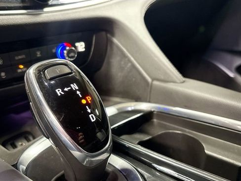 Used 2019 Buick Enclave Essence FWD image 19