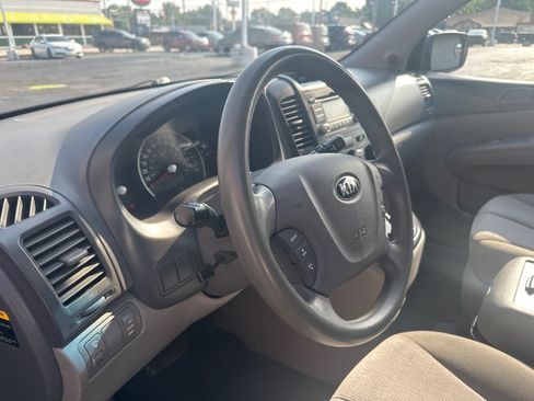 Used 2014 Kia Sedona LX w/ Power Package FWD image 22