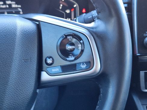 Used 2020 Honda CR-V Touring image 31