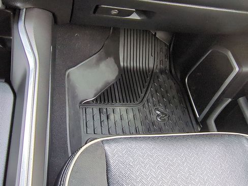 Used 2022 RAM 2500 Laramie w/ Night Edition image 35