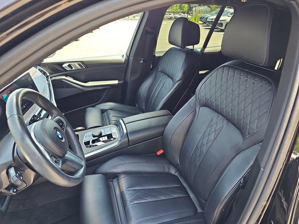 Certified 2025 BMW X5 xDrive40i w/ M Sport Package AWD/4WD image 10