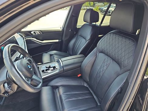 Used 2025 BMW X5 xDrive40i w/ M Sport Package AWD/4WD image 10