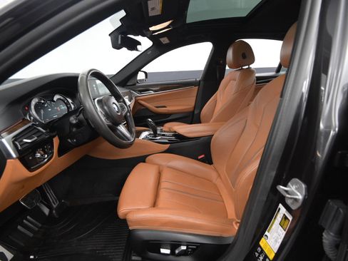 Used 2017 BMW 540i xDrive 540i xDrive Sedan image 39