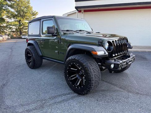 Used 2020 Jeep Wrangler Sport AWD/4WD image 5