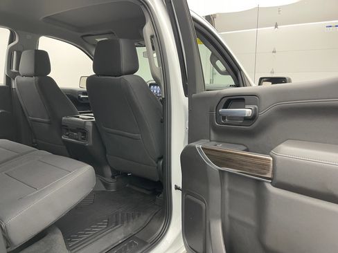 Used 2021 Chevrolet Silverado 1500 LT Trail Boss w/ Convenience Package II AWD/4WD image 33
