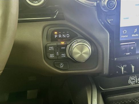 Used 2025 RAM 1500 Laramie w/ Advanced Safety Group II AWD/4WD image 25