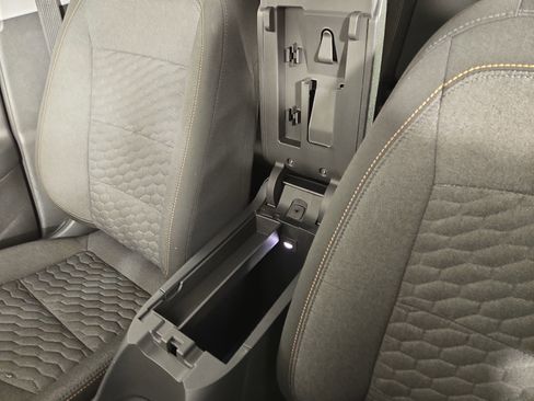 Certified 2020 Chevrolet Equinox LT w/ Driver Convenience Package image 28