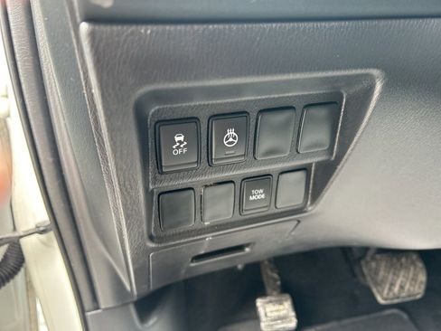 Used 2018 Nissan Pathfinder SV w/ SV All Weather Package image 23